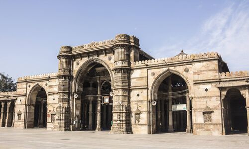 Dubai - Ahmedabad