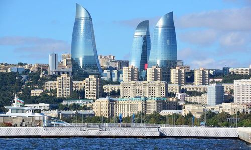 Москва - Bakü